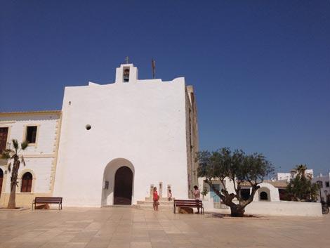La chiesa bianca di Sant Francesc formentera