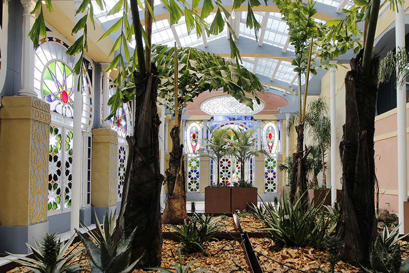 L'interno della Serra Moresca a Roma (Villa Torlonia)